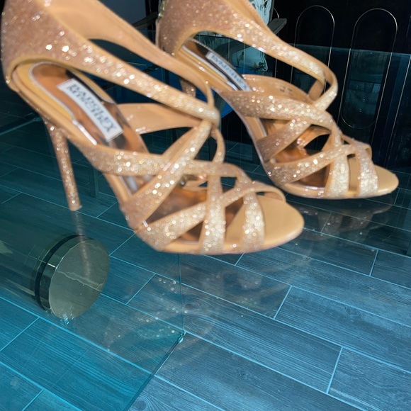 Badgley Mischka gold glitter sandals - size 7 - Picture 4 of 8